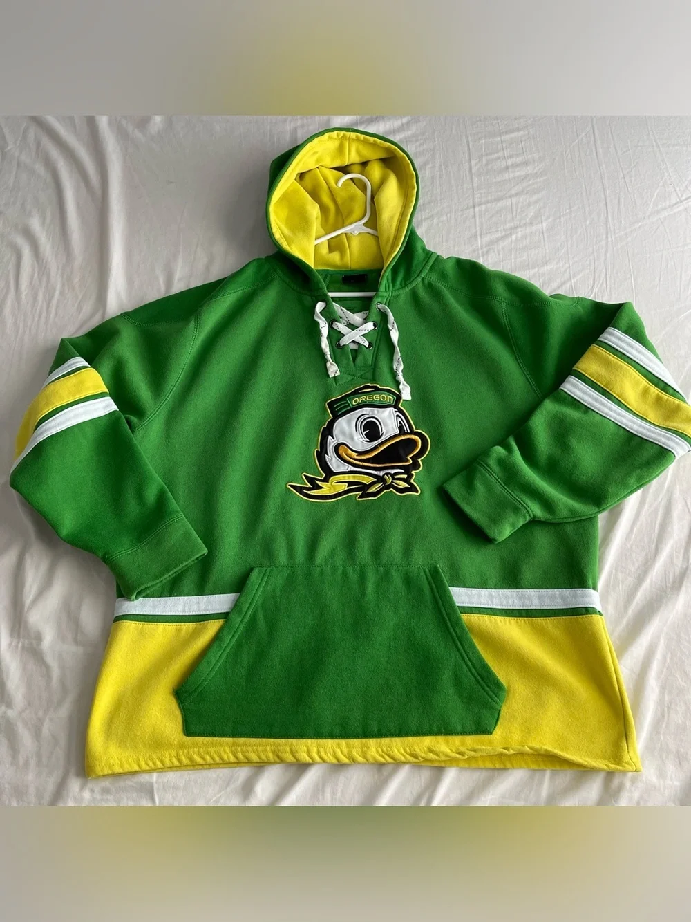 Oregon Ducks Hoodie Green Yellow Lace Up Pullover Colosseum Mens 2XL Hockey NCAA